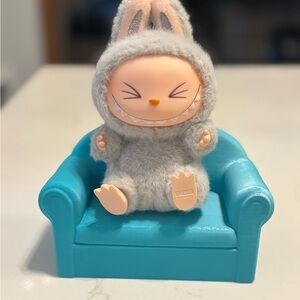 3D printed couch for Labubu’s